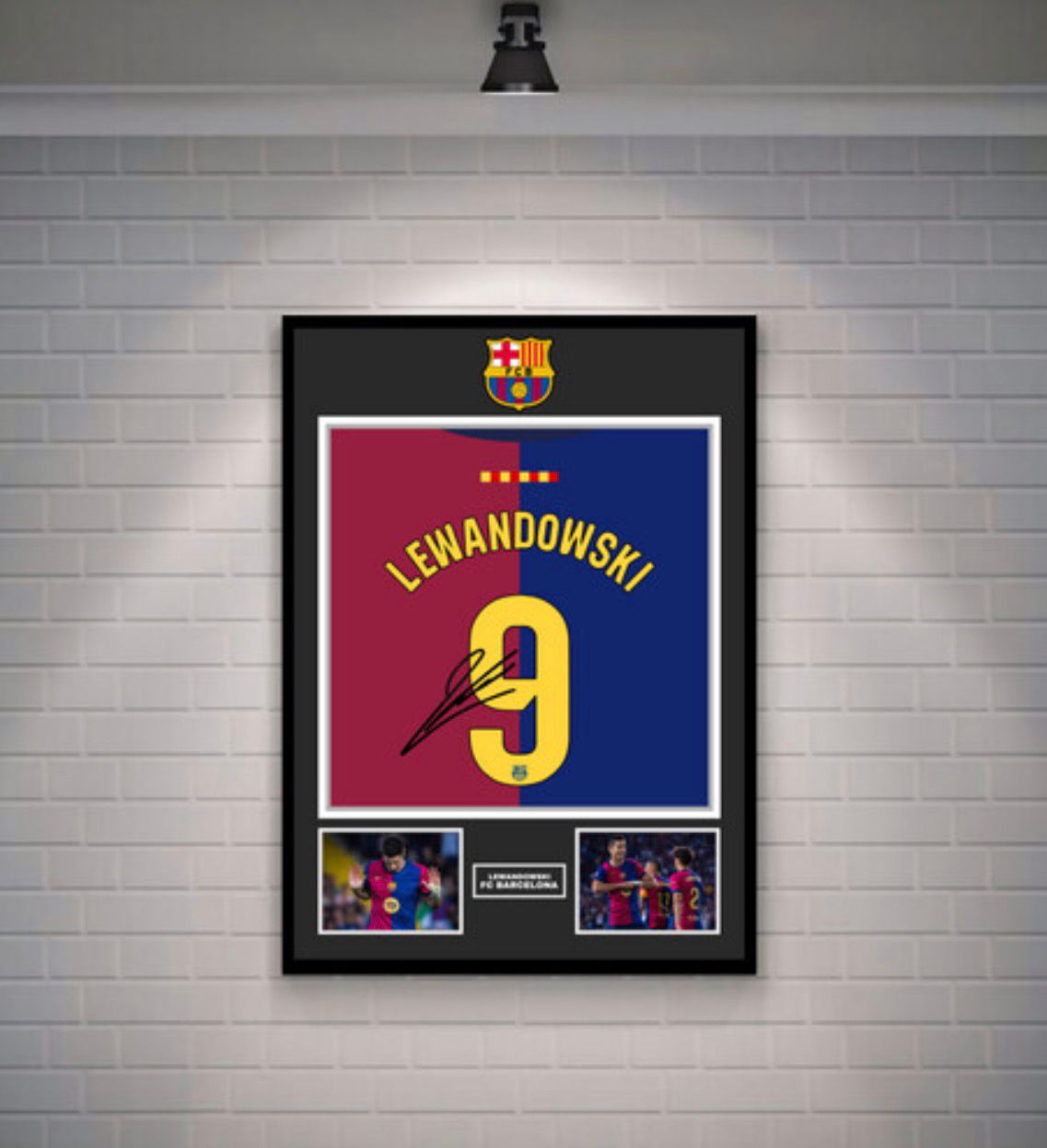 R. Lewandowski Signed Barcelona Shirt (Poster)